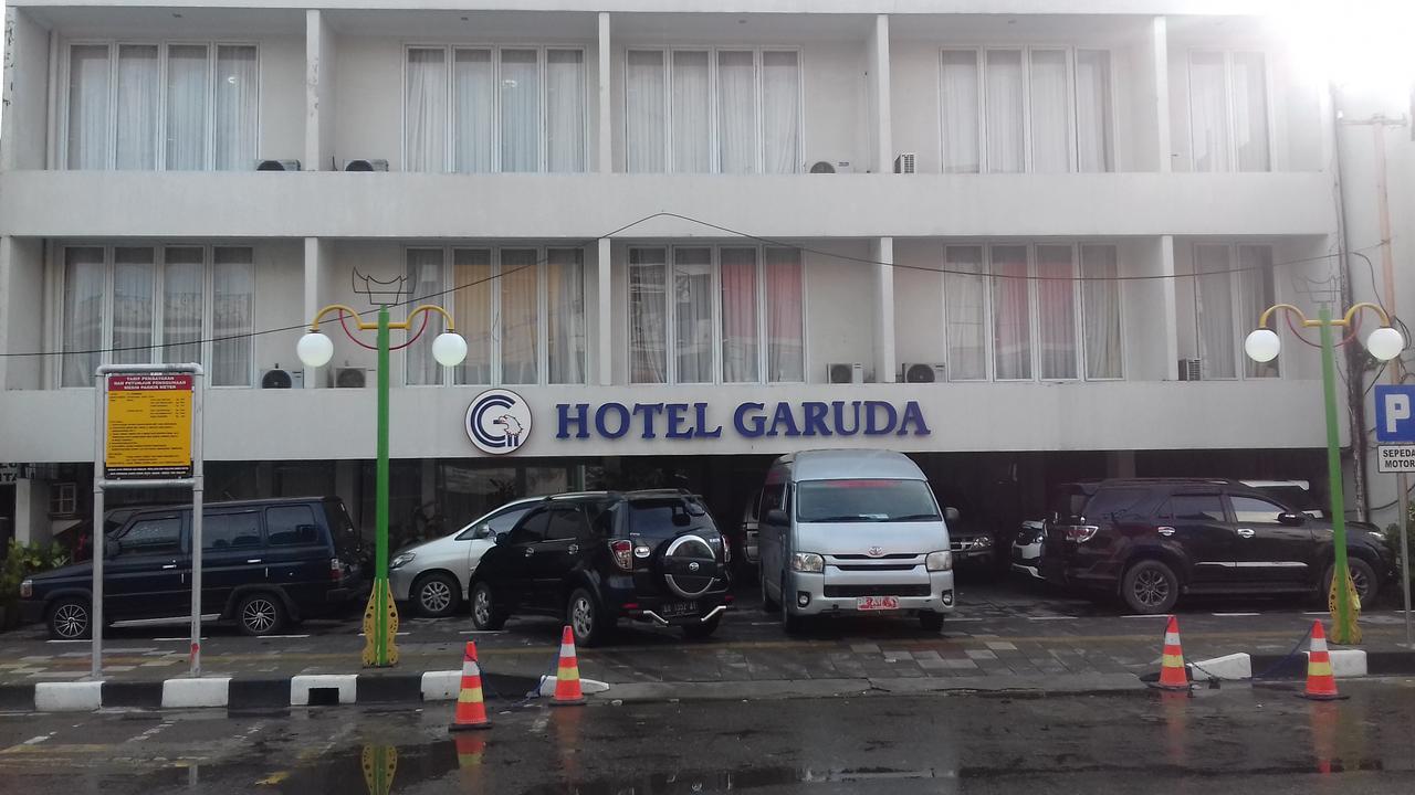 Hotel Garuda Syariah パダン エクステリア 写真